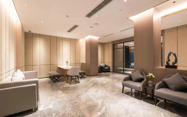 Crystal Orange Shanghai Safari Park