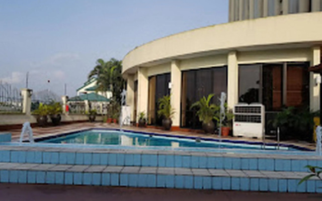 Ogeyi Place Hotel