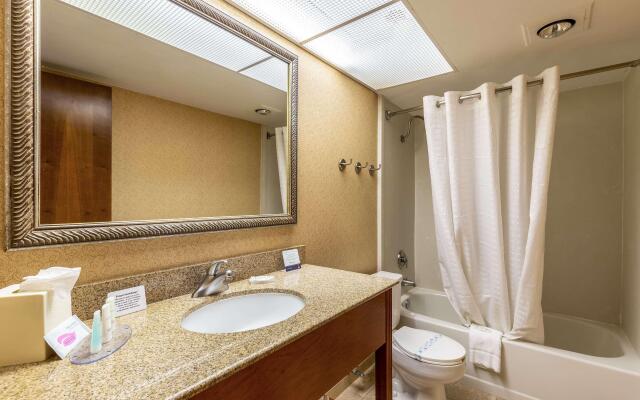 Tulsa Square Hotel Central, I-44 By OYO