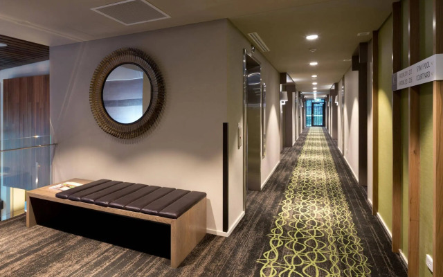 The Glen Hotel & Suites