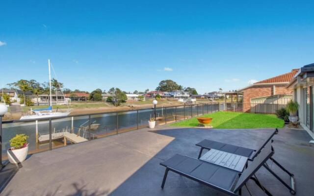 Francisco Waterfront At Port