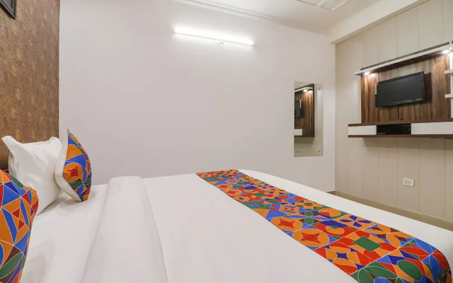 Fabexpress Rainbow Villa