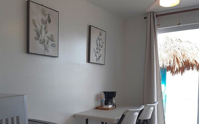 #7 Beach Front Private Room