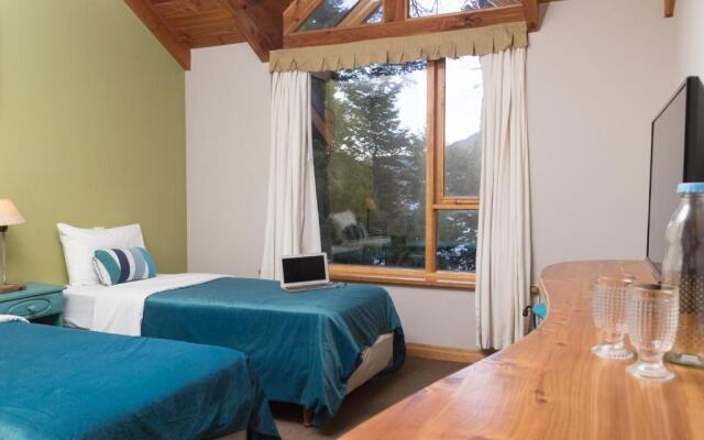 Peninsula Petit Hotel