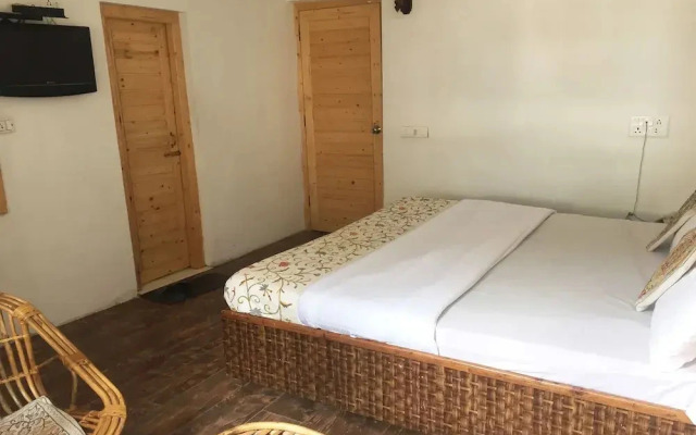 Hotel Fifth Season by OYO