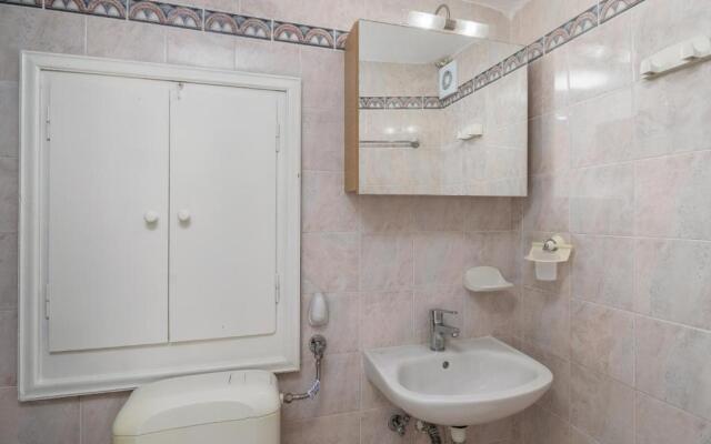 Kanava seafront apartment I