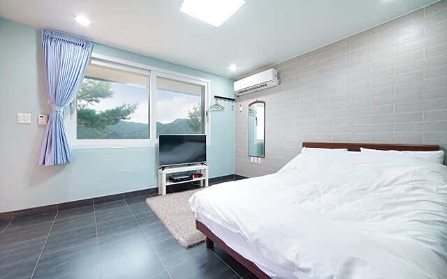 Chungju Morning Lake Pension