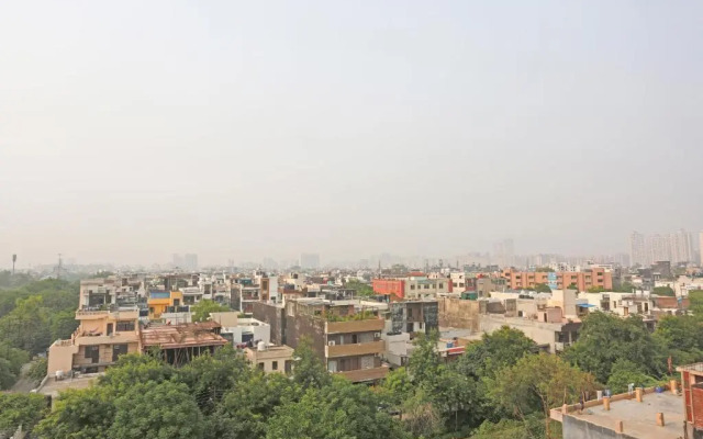 OYO Townhouse 1030 Zodiac Near Botanic Garden of Indian Republic