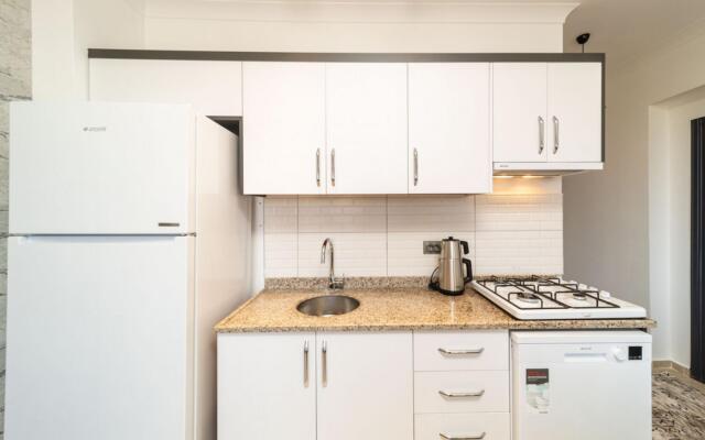 Modern Flat With Balcony Close to Beach in Aksu