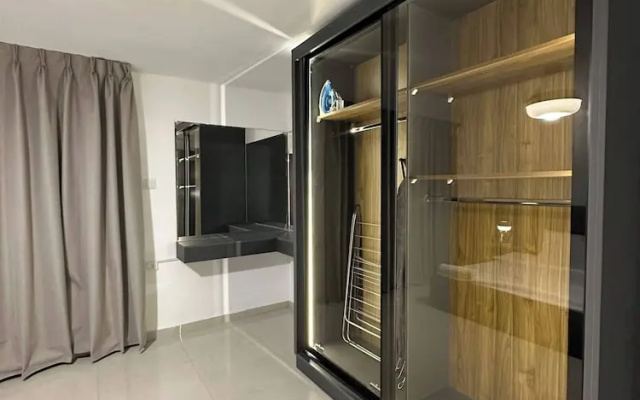Stylish Luxe Apartment Fr