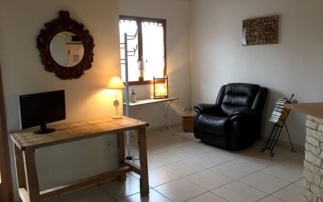 House With 4 Bedrooms in Agde, With Enclosed Garden and Wifi - 3 km Fr