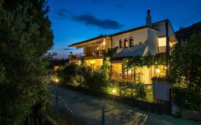 Tsamakdas House