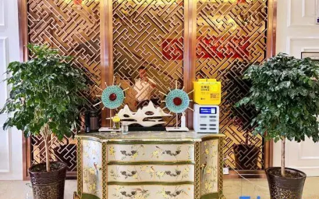 Urumqi Deyuan Business Hotel