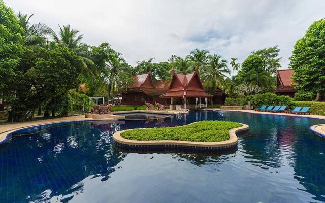 Ma Doo Bua Phuket (มาดูบัวภูเก็ต)
