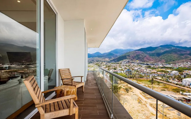 Panoramic Hot Tub Oceanview Penthouse