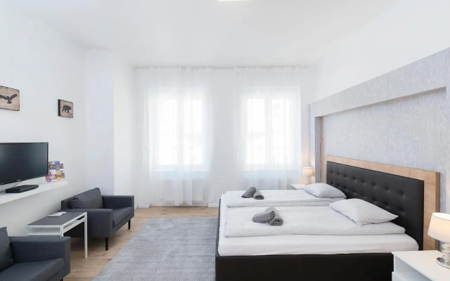 Astoria Flats 1