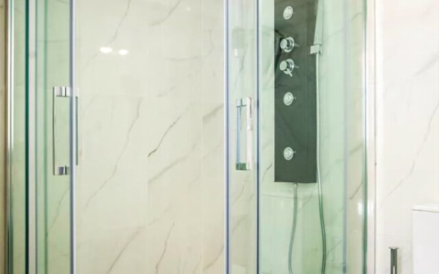 LightHouse Apartments