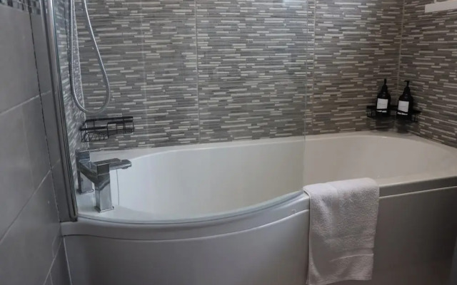 Check This!! Premium 5-star Home From Home Retreat