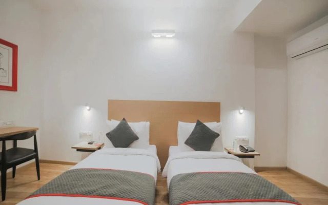 OYO Townhouse 82 Chander Nagar Janakpuri