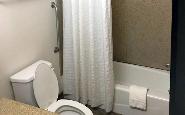 Comfort Suites San Angelo near University