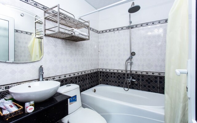 Oyo 553 Truong Giang Hotel