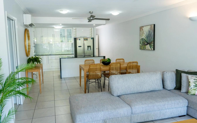 Waters Edge Apartment