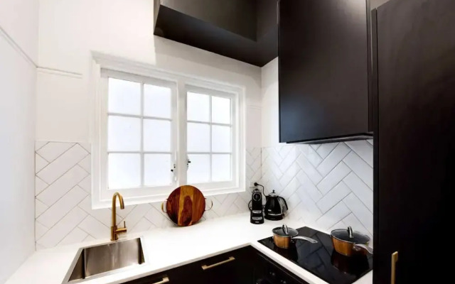 Avant Garde 1 Bedroom Apartment in Perth
