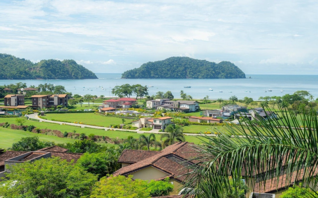 Miramar 3B 3 bdr Ocean View in Los Suenos