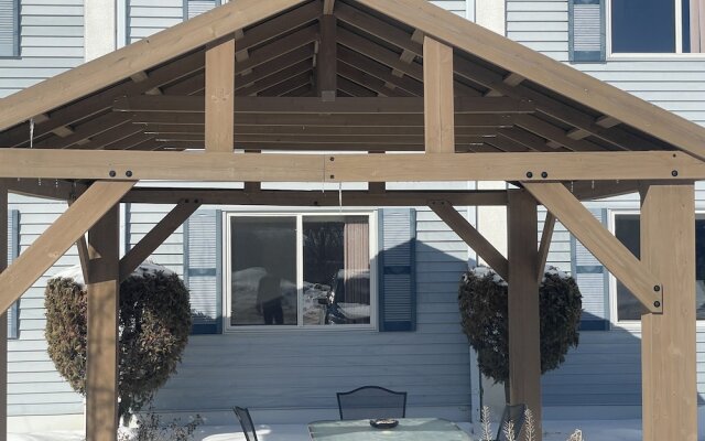 Super 8 by Wyndham Pembroke