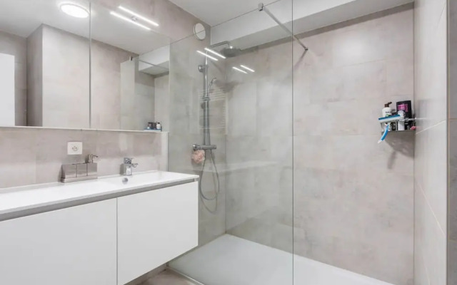 Stylish Apartment Near the Center