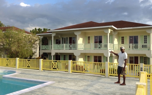 The Royal Hummingbird Resort