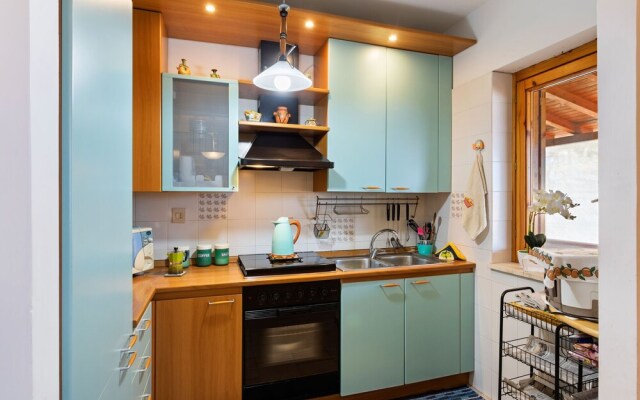 Lovely Villa in Messina near Sea Beach
