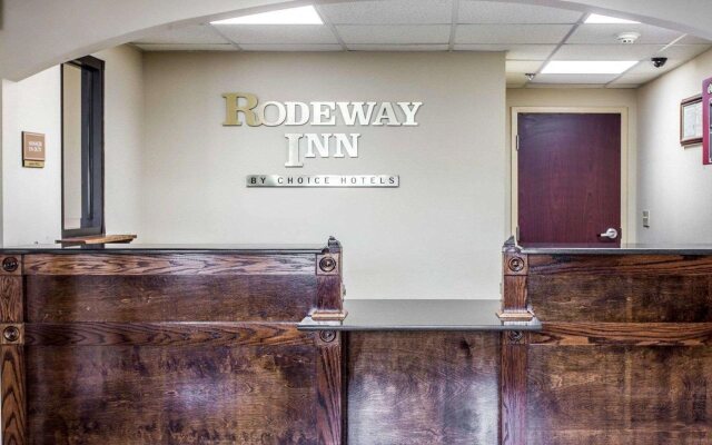 Country Hearth Inn & Suites