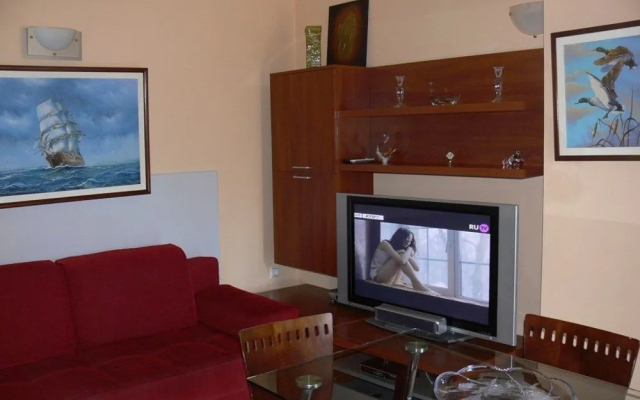 Alena Apartments