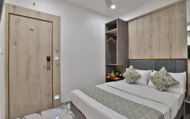 OYO Rooms Near Station Gulambaba Road 2