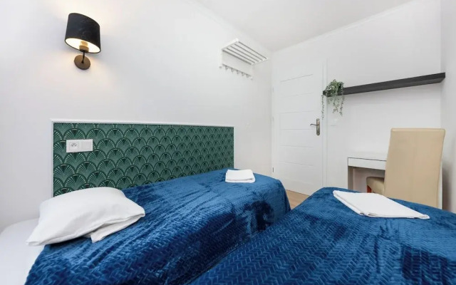 UNIT Warszawa Centrum Room by Metro Rondo ONZ