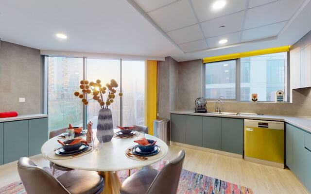 2201 Bellevue Towers