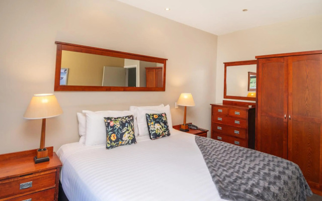 Portside Hotel