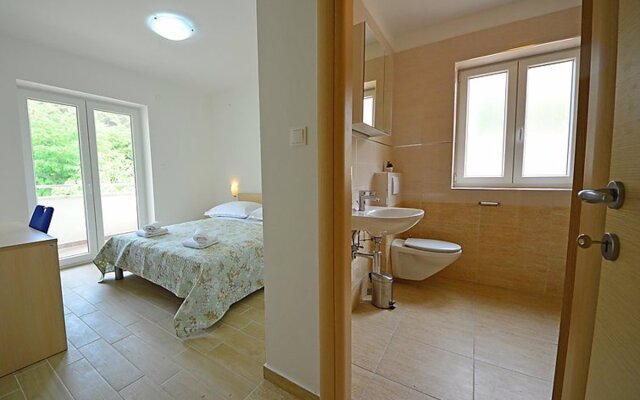 Apartment Tea Krk/Klimno 22657