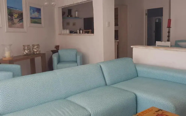 Mosselbank Beach Retreat 4