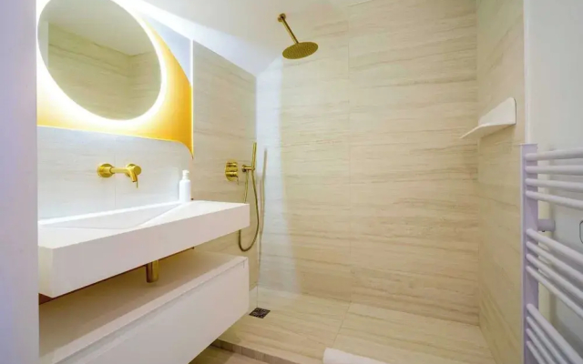 Nice 1 Bedroom Flat - Hyper Centre St Tropez