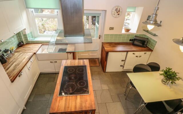13 Hope Road, Hope Valley