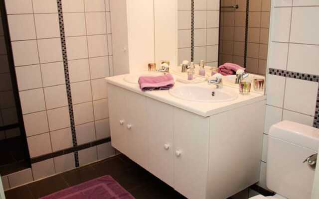 Luxurious Holiday Home With Sauna in Spa
