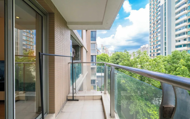 Tyms Modern 1BR 1BA Suite Xujiahui Shops