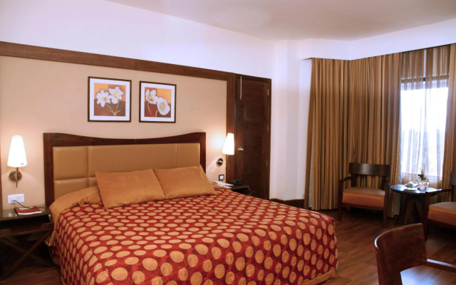 The Retreat Hotel & Convention Centre – Guest Rooms – Mumbai