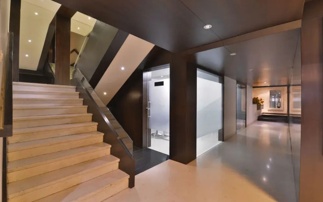 Hotel The Golden Oak Central by Citrus Prime