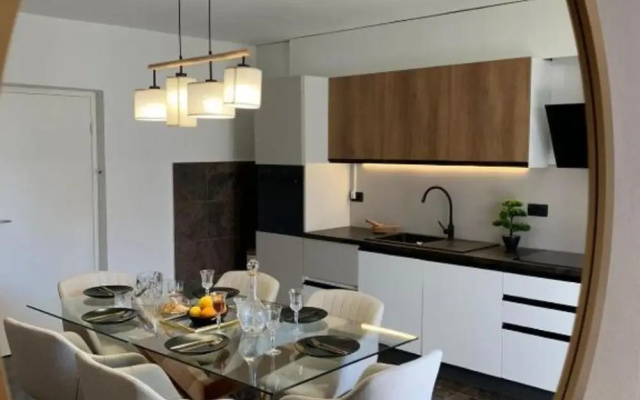 Luxury Apartment Ivo With Jacuzzi Near the Beach