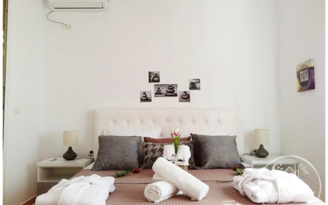 DreamAdes House - Village