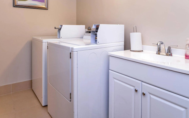 Comfort Inn Brampton