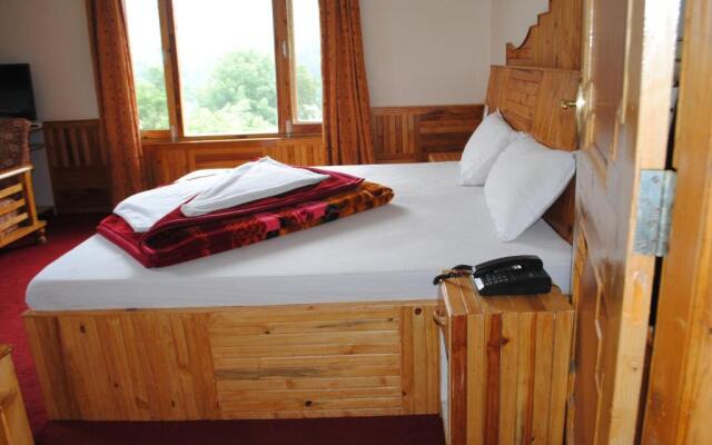 Red Rose Cottages Manali